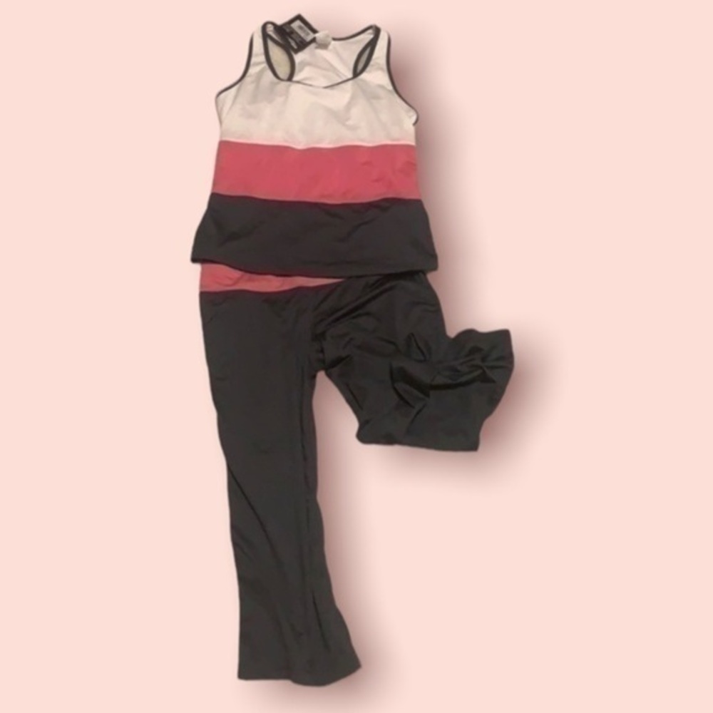 NWT Avia Sportwear Top and Bottom Set Size M